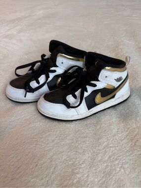 Nike Kids High-Top Sneakers - White, Black & Gold